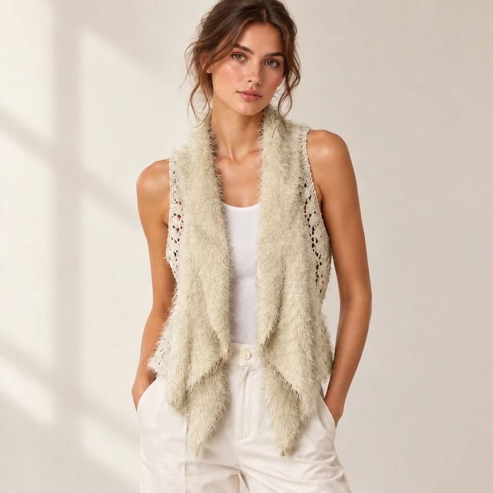 SoHo Chick Vest Size S Beige Faux Fur Crochet Open Front